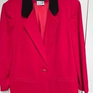 Sag Harbor women's size 16P red wool blazer with black velvet lapel vintage